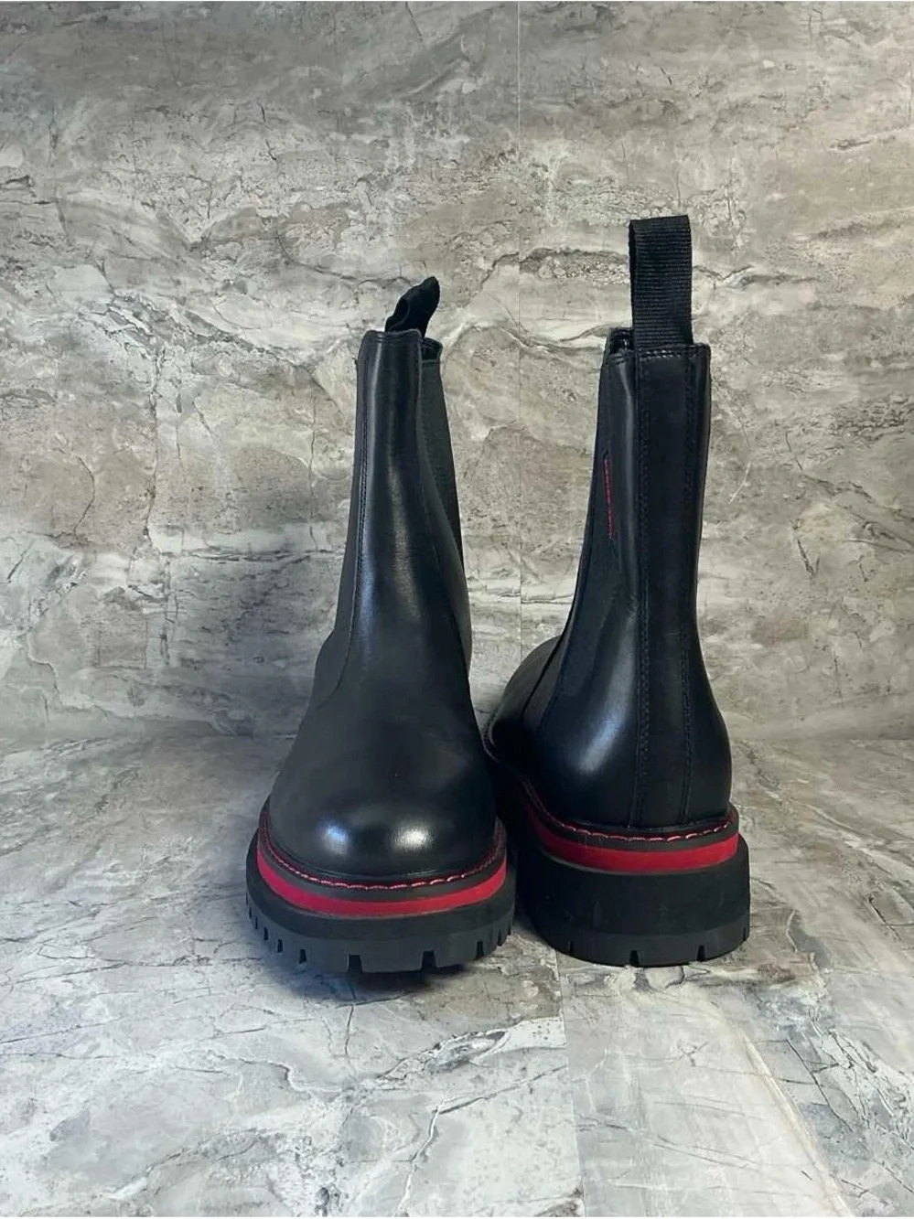 Kurt Geiger London Bear Chelsea Boots